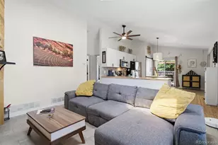 9574 W Elmhurst Pl, Littleton, CO 80128 - Photo 8