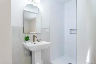 1532 S Grape St, Denver, CO 80222 - Photo 12