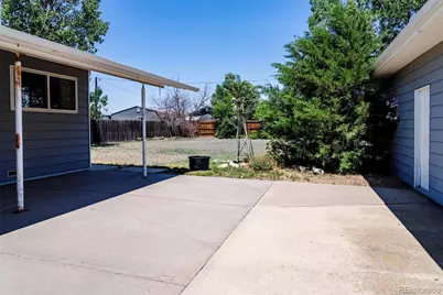 355 E Woodward Avenue, Keenesburg, CO 80643 - Photo 6