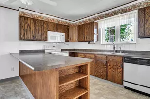 355 E Woodward Ave, Keenesburg, CO 80643 - Photo 12