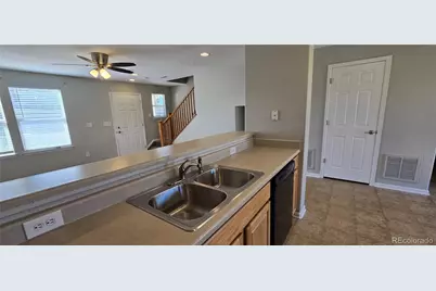 832 Sunrise Drive, Lochbuie, CO 80603 - Photo 4