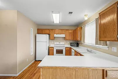 10411 Hyacinth Street, Littleton, CO 80129 - Photo 8