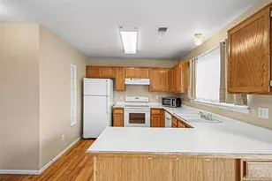 10411 Hyacinth St, Littleton, CO 80129 - Photo 8