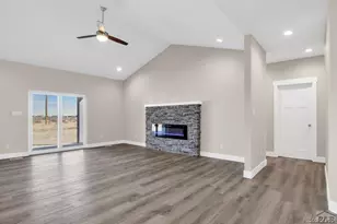866 E Snyder Dr, Pueblo, CO 81007 - Photo 4