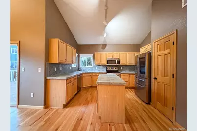 231 Maggie Street, Longmont, CO 80501 - Photo 2