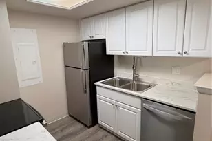 1766 S Pitkin Cir, Aurora, CO 80017 - Photo 8