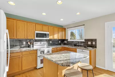 5604 S Yakima Way, Aurora, CO 80015 - Photo 6