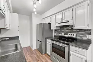 7665 E Eastman Ave, Denver, CO 80231 - Photo 10