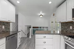 659 S Newark Ct, Aurora, CO 80012 - Photo 16