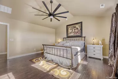 8247 S Country Club Parkway, Aurora, CO 80016 - Photo 14