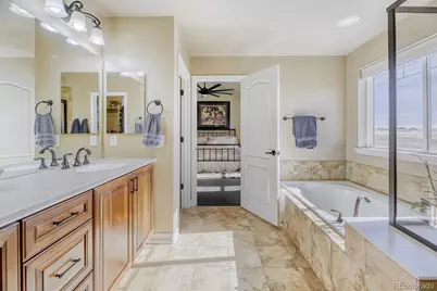 8247 S Country Club Parkway, Aurora, CO 80016 - Photo 16