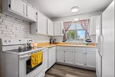 1927 Cathay Court, Aurora, CO 80011 - Photo 4