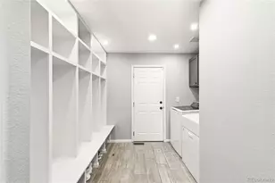 5247 S Riviera Cir, Aurora, CO 80015 - Photo 18