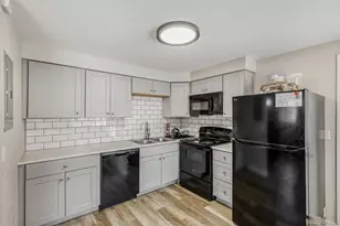 370 Dayton St, Aurora, CO 80010 - Photo 8