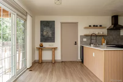 1410 S Vaughn Circle, Aurora, CO 80012 - Photo 10