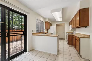 82 S Eagle Cir, Aurora, CO 80012 - Photo 6
