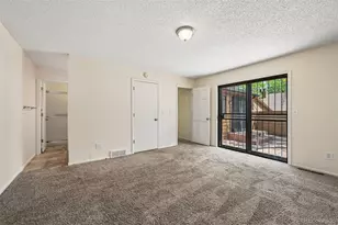 82 S Eagle Cir, Aurora, CO 80012 - Photo 14