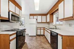 54 Leona Dr, Denver, CO 80221 - Photo 10