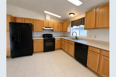 611 W 4th Avenue, Denver, CO 80223 - Photo 8