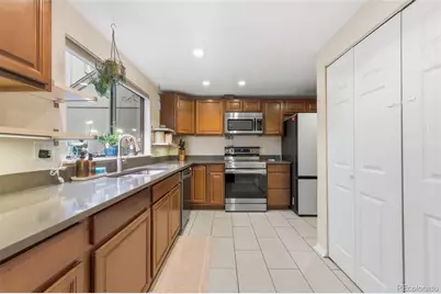 2447 S Victor Street #B, Aurora, CO 80014 - Photo 16