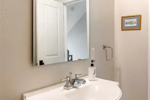 948 S Pearl St, Denver, CO 80209 - Photo 20