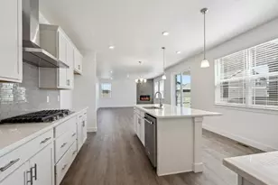 898 Eastport Dr, Berthoud, CO 80513 - Photo 8