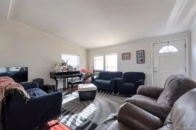 5853 S Quemoy Circle, Centennial, CO 80015 - Photo 2