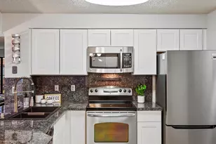 818 S Vance St, Lakewood, CO 80226 - Photo 10