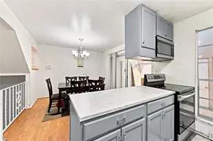 147 Paris Cir, Aurora, CO 80011 - Photo 6
