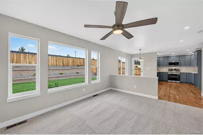 19147 E 22nd Circle, Aurora, CO 80011 - Photo 16