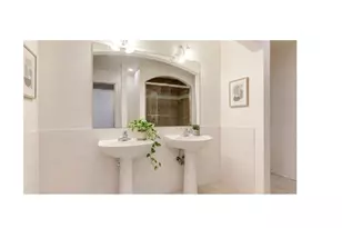 1521 Vine St, Denver, CO 80206 - Photo 8