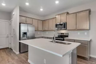 22524 E 6th Pl, Aurora, CO 80018 - Photo 6