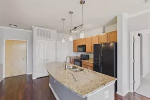 10184 Park Meadows Dr, Lone Tree, CO 80124 - Photo 6