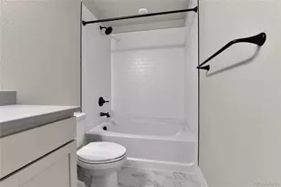 4924 N Picadilly Ct, Aurora, CO 80019 - Photo 38