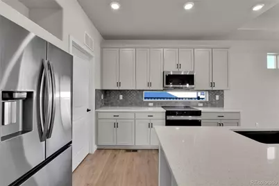 4924 N Picadilly Court, Aurora, CO 80019 - Photo 4