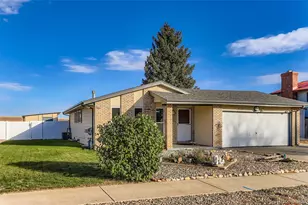 2150 Derby Hill Dr, Loveland, CO 80537 - Photo 2