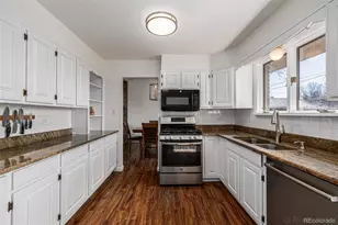 529 S Magnolia Ln, Denver, CO 80224 - Photo 2