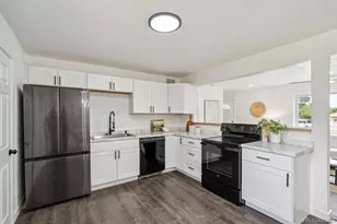 1330 Oak Pl, Thornton, CO 80229 - Photo 8