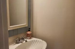 9255 E Lehigh Ave, Denver, CO 80237 - Photo 8