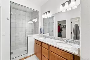 58 S Oak Hill Ct, Aurora, CO 80018 - Photo 20