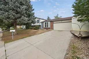 1110 S Salida Way, Aurora, CO 80017 - Photo 2