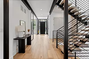 959 S Vine St, Denver, CO 80209 - Photo 2