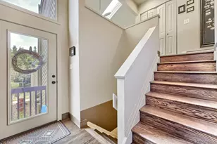 30591 Sun Creek Dr, Evergreen, CO 80439 - Photo 8