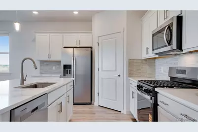 1450 Sunrise Hill Drive, Berthoud, CO 80513 - Photo 8