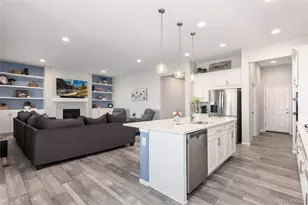 6807 S Riverwood Way, Aurora, CO 80016 - Photo 8