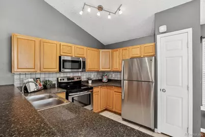 4550 Eugene Way, Denver, CO 80239 - Photo 6