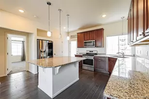 26198 E Maple Dr, Aurora, CO 80018 - Photo 6