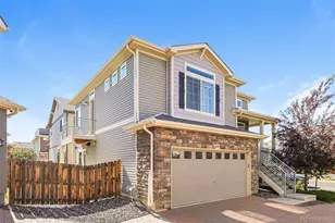26198 E Maple Dr, Aurora, CO 80018 - Photo 2