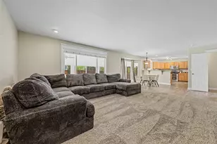 2035 E 125th Pl, Thornton, CO 80241 - Photo 10