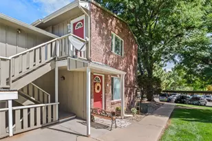 857 S Van Gordon Ct, Lakewood, CO 80228 - Photo 2